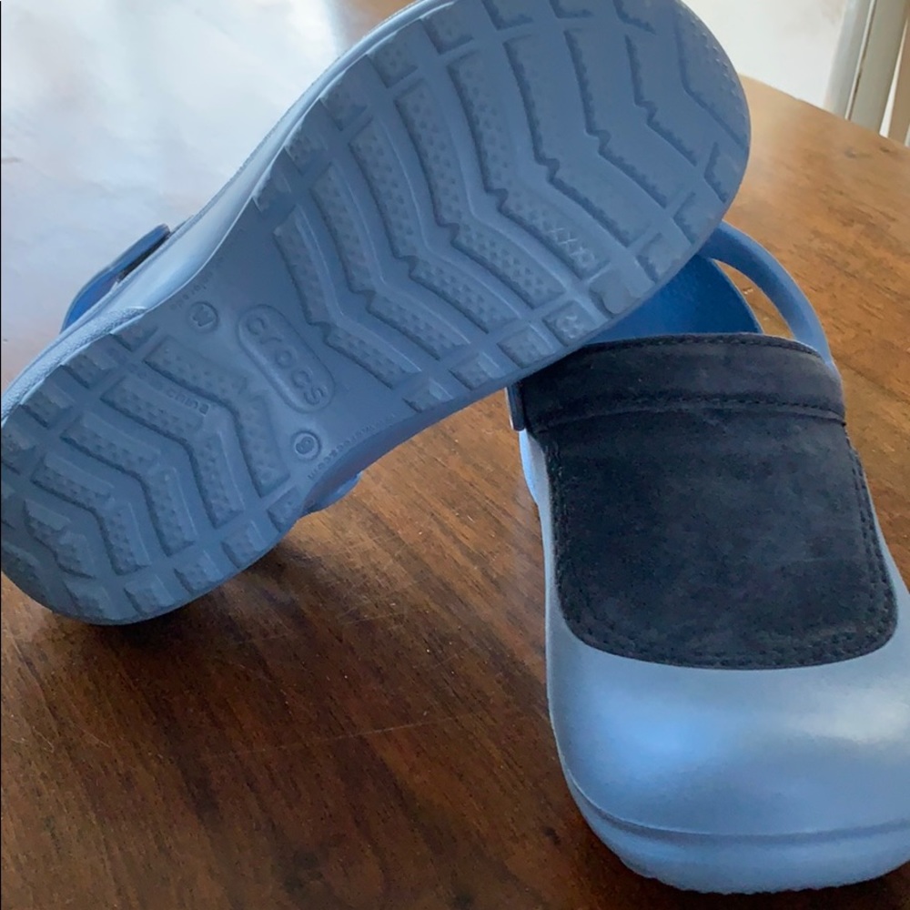 CROCS - Picture 4 of 11